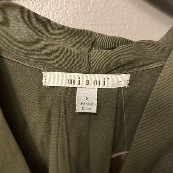 Mi Ami shirt - army green long sleeve surplice top with high/low cut NWT - Picture 2 of 6